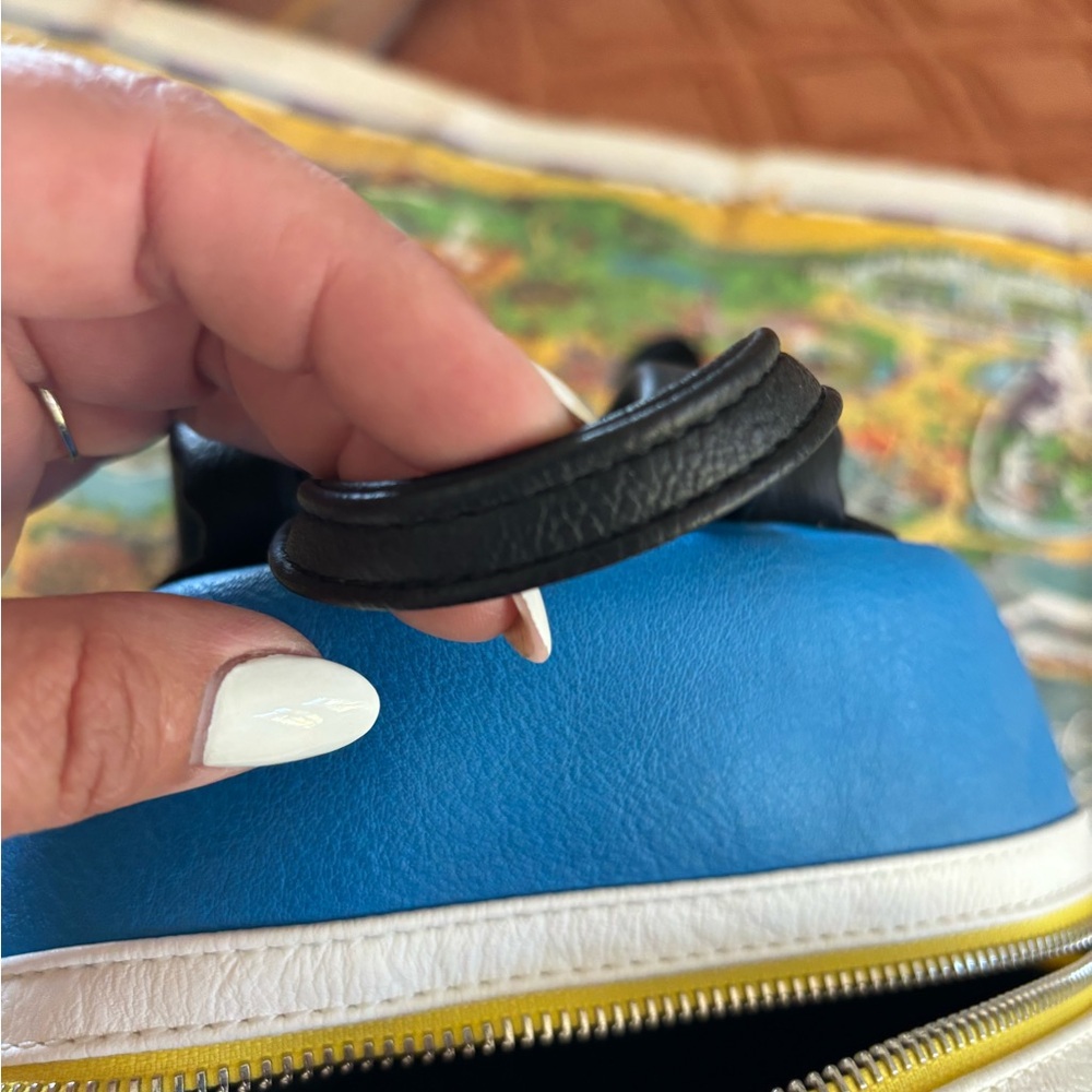 Loungefly Donald Duck Backpack with matching wallet - Picture 8 of 11
